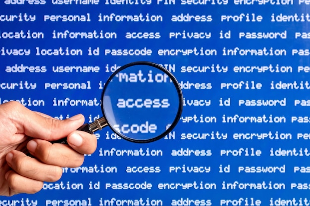 Jak być bezpiecznym w internecie według Wikipedii?