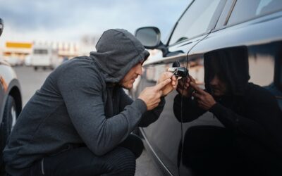 Jak zabezpieczyć auto przed kradzieżą, gdy nie masz własnego garażu?