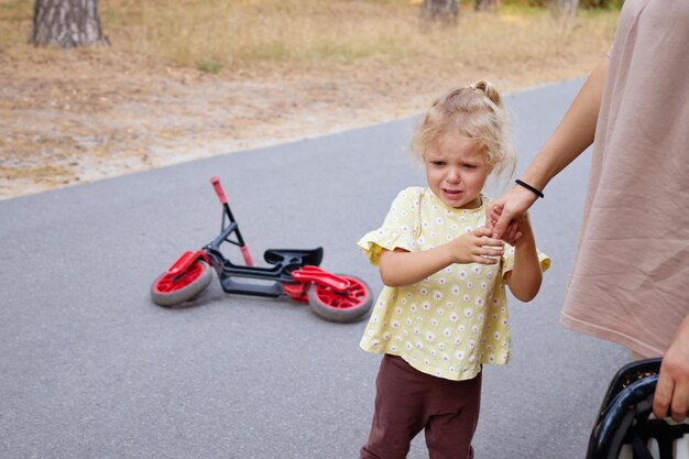 Kiedy dziecko może jechać bez podstawki w samochodzie?