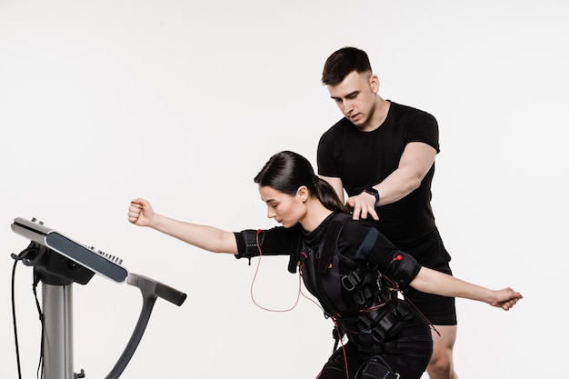 Trening EMS co to jest i na czym polega ta metoda ćwiczeń?