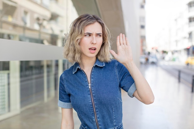 Ciągły sygnał syreny co oznacza podczas alarmu?