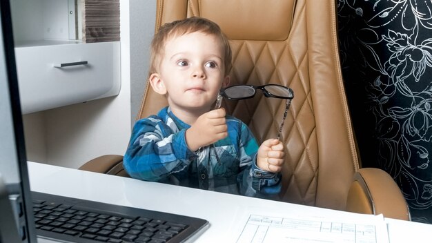 Jaki wzrost bez fotelika jest dozwolony w Polsce?