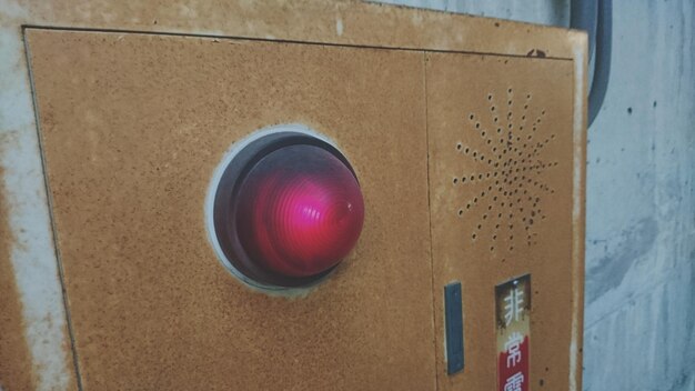 Ile trwa alarm bombowy i od czego to zależy?