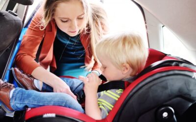 Jak przewozić dziecko w foteliku, by zadbać o jego bezpieczeństwo?