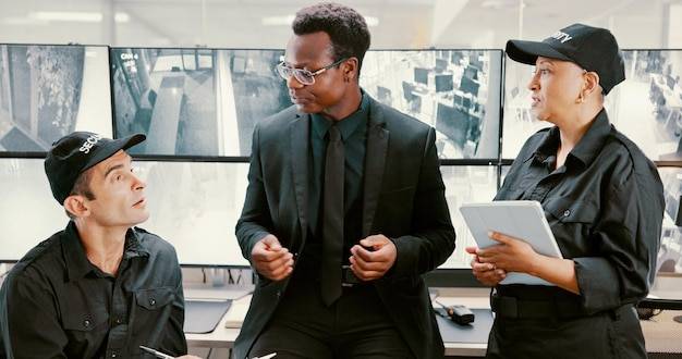 Jaka agencja ochrony sprawdzi się przy zabezpieczeniu firmy?