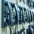 Centrala telefoniczna jakie kśt warto uwzględnić przy wyborze systemu?